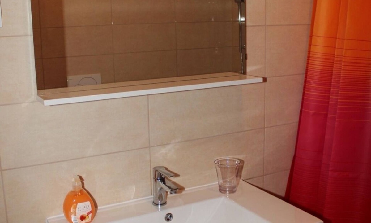 Medulin Apartment | Apartment in Medulin with Terrace, Air condition, WIFI (64-2)