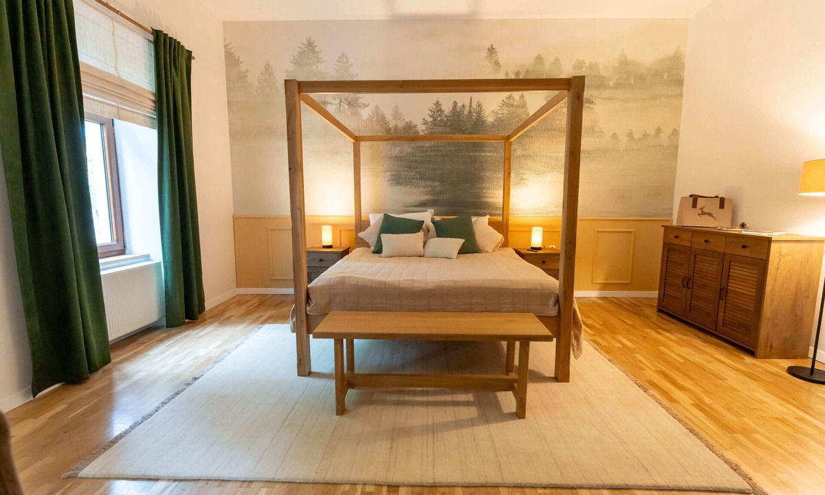 Otocac Apartment | Apartment in Otočac with private sauna, terrace, and feng shui design.