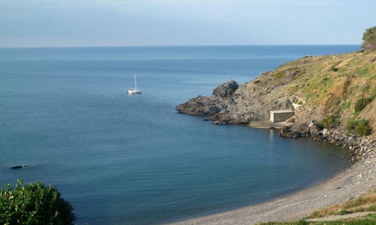 Port-Vendres Apartment | Apartment in quiet residence, overlooking the sea, 4 persons