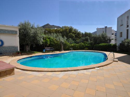El Mas Oliva Apartment | Apartment in Roses with Sea Views & Pool