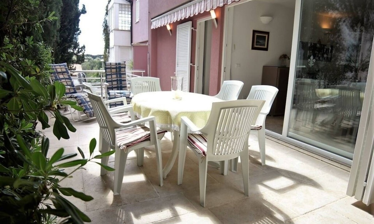 Borik Apartment | Apartment in Rovinj with Terrace, Air condition, WIFI, Dishwasher (4285-2)