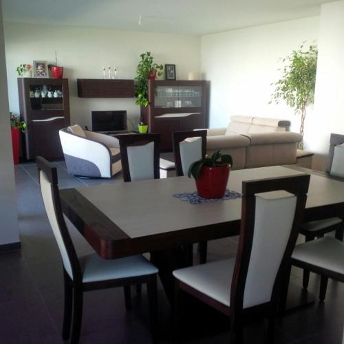 Saint-Genis-Pouilly Apartment | Apartment in Saint-Genis