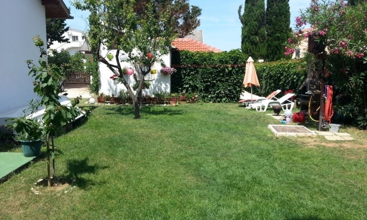 Nin Apartment | Apartment in Sabunike with Terrace, Air condition, WIFI (231-2)