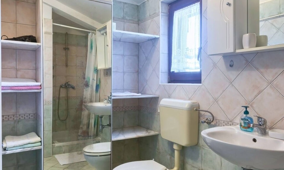 Stinjan Apartment | Apartment in Štinjan with Seaview, Balcony, Air condition, WIFI (3326-5)