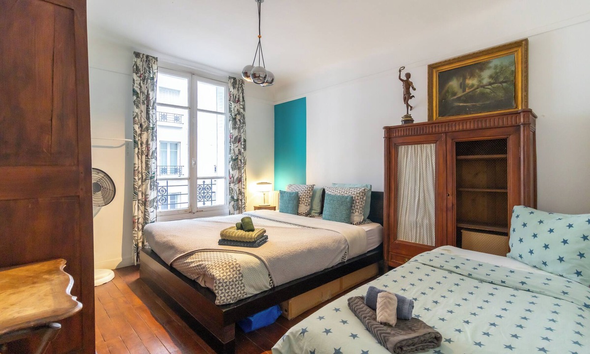 Croulebarbe Apartment | Apartment in the center of Paris, fully equipped. Neat design. Beautiful district. Be