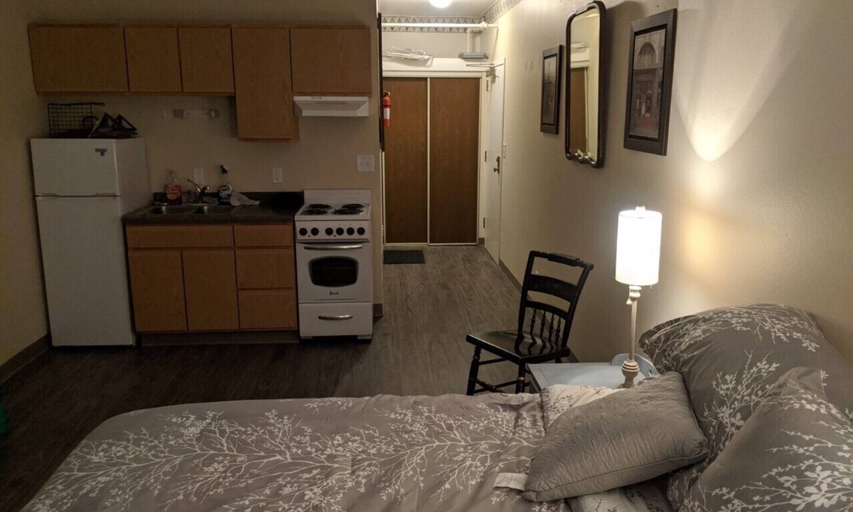 Judson Apartment | Apartment in The Historical Stahl House Building.