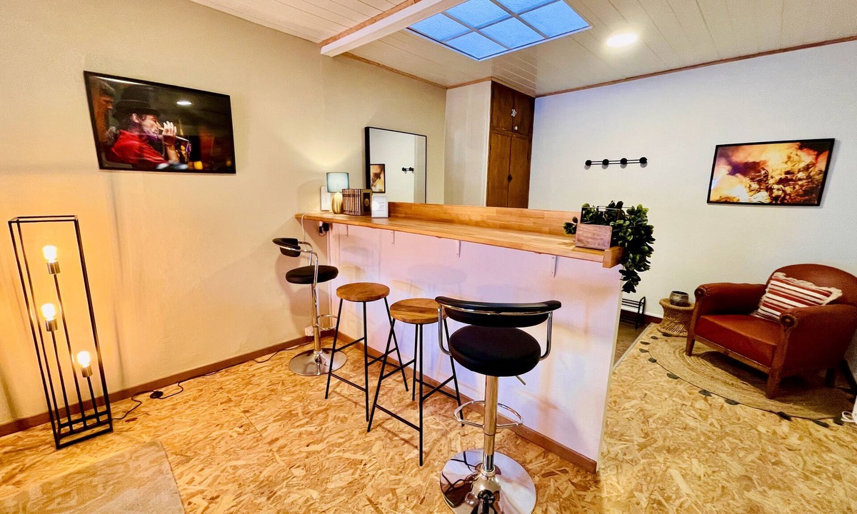 Verdun Apartment | Apartment in Verdun, "Les Loges"