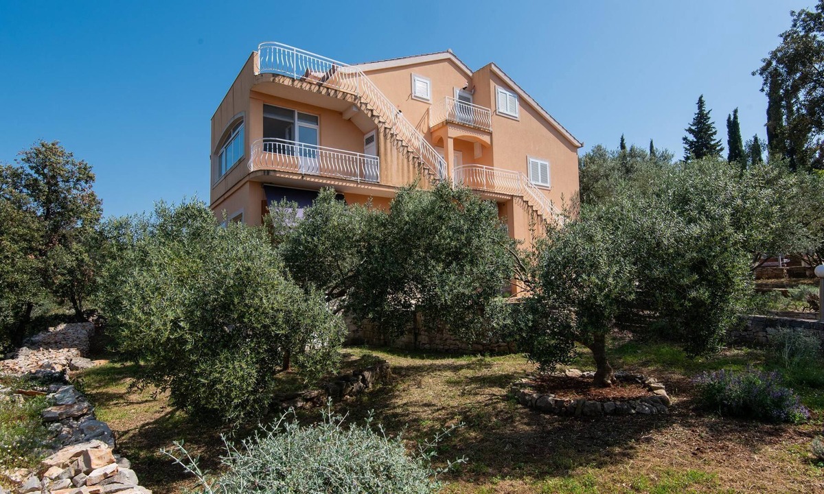 Loviste Apartment | Apartment Ivona (35247-A3) - Loviste