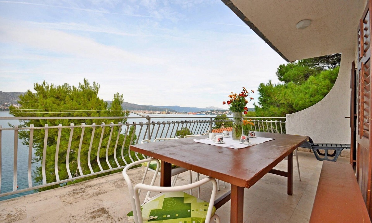 Okrug Donji Apartment | Apartment Jakov (40231-A1) - Okrug Donji (Ciovo)