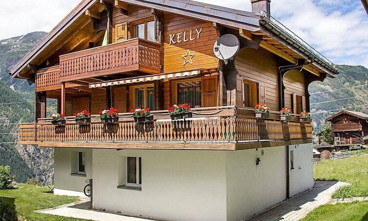 Graechen Apartment | Apartment Kelly by Interhome