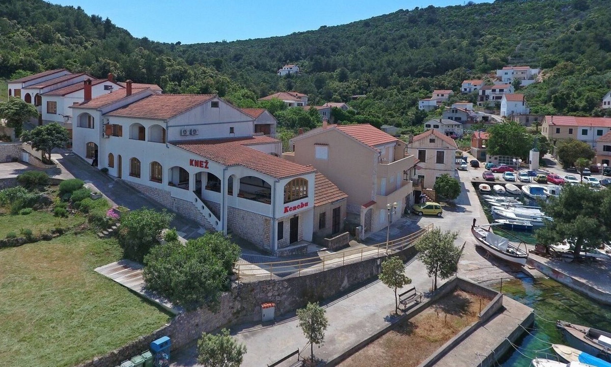 Iz Villa | : Apartment Knež with its unique island location will make your stay fullfiled