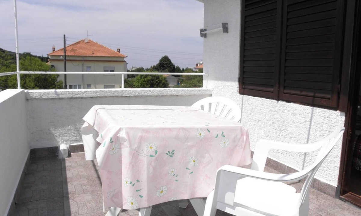Ugljan Apartment | Apartment Kuce - 150m from the beach with parking: SA2(2) - Susica, Island Ugljan, Croatia
