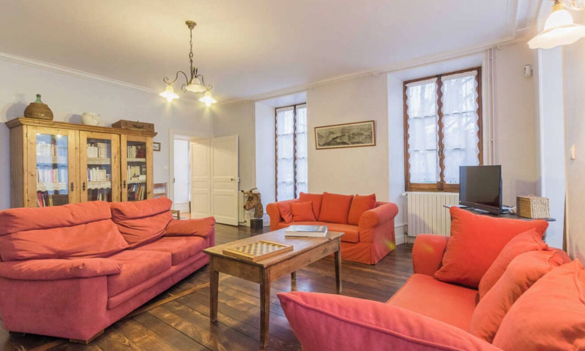 La Chapelle-Blanche Apartment | Apartment 'La Magnanerie' with Mountain View, Private Garden and Wi-Fi