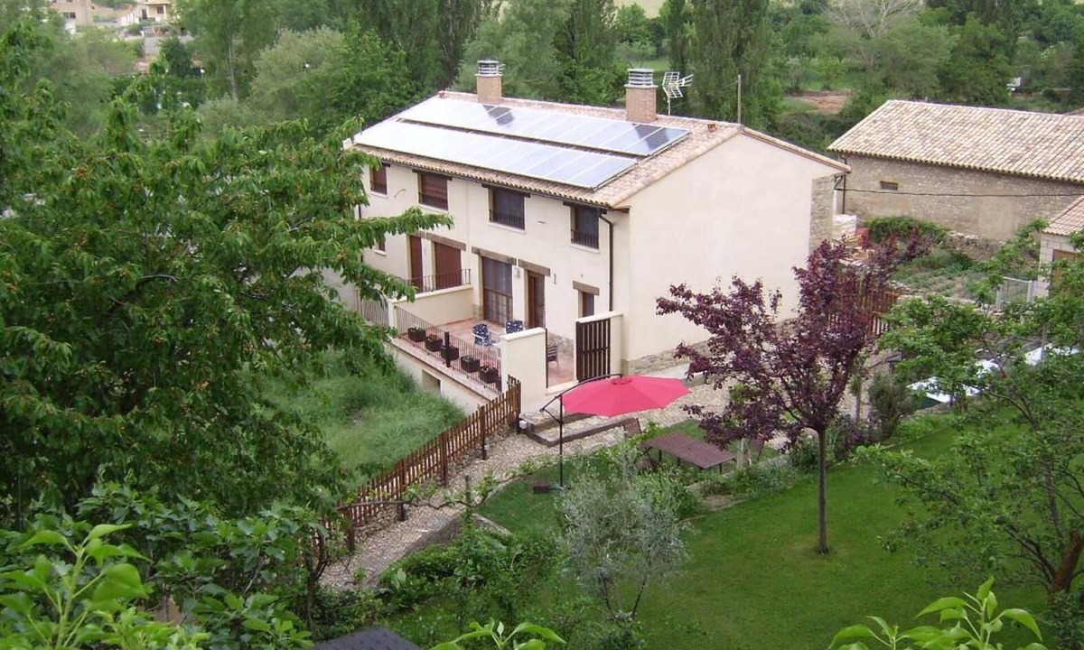 Biel Apartment | Apartment 'La Encina' with Mountain View, Shared Garden and Wi-Fi