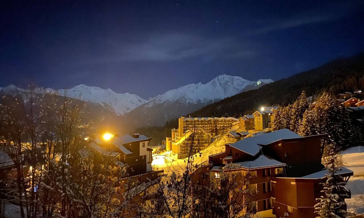 La Perriere Apartment | Apartment La Tania Courchevel 4 to 6 people at the foot of the slopes,