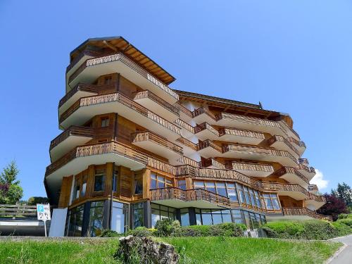 Villars-sur-Ollon Apartment | Apartment Le Bristol C32 by Interhome