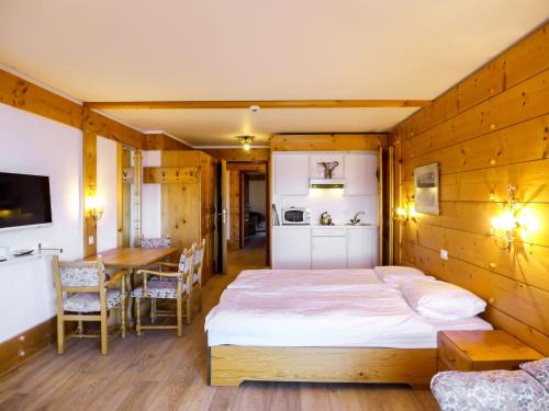 Villars-sur-Ollon Apartment | Apartment Le Bristol A38 by Interhome