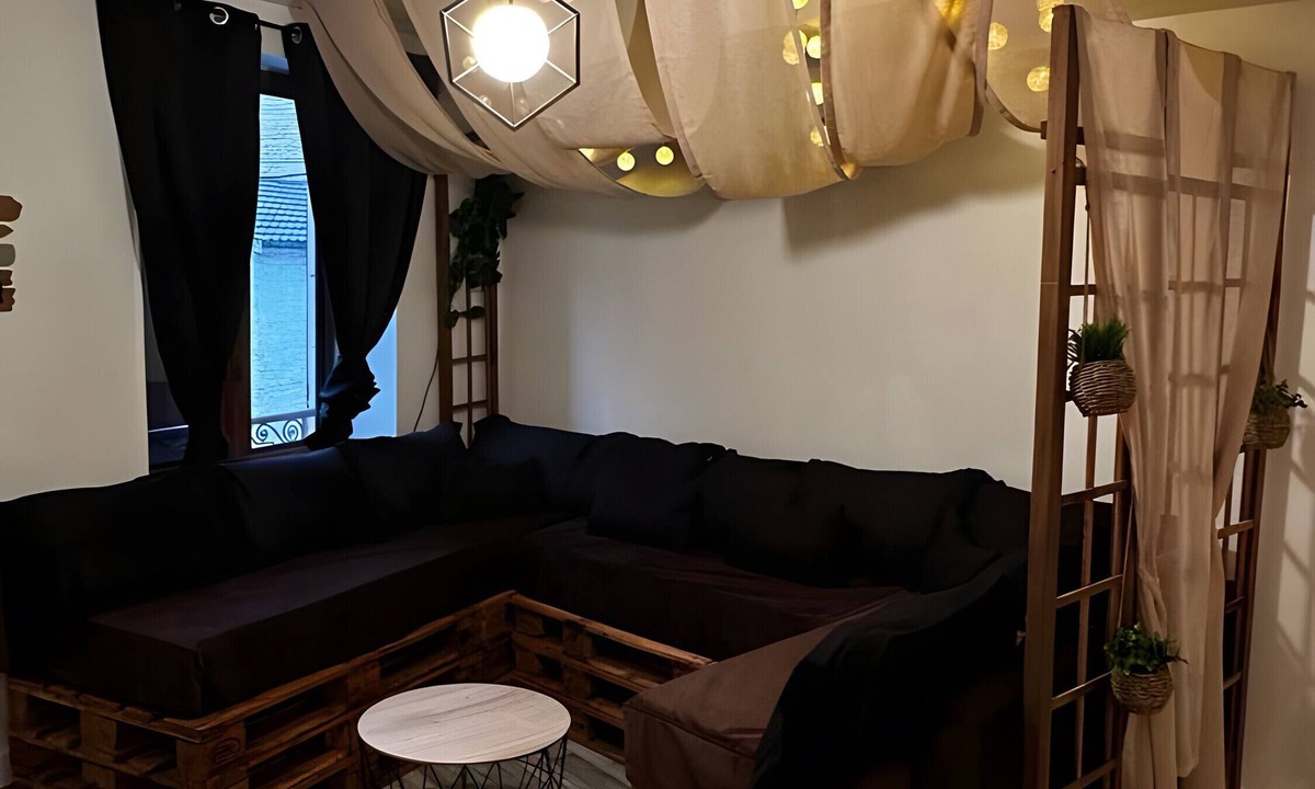 Bourgoin-Jallieu Apartment | Apartment 'Le Cosy' with Wi-Fi