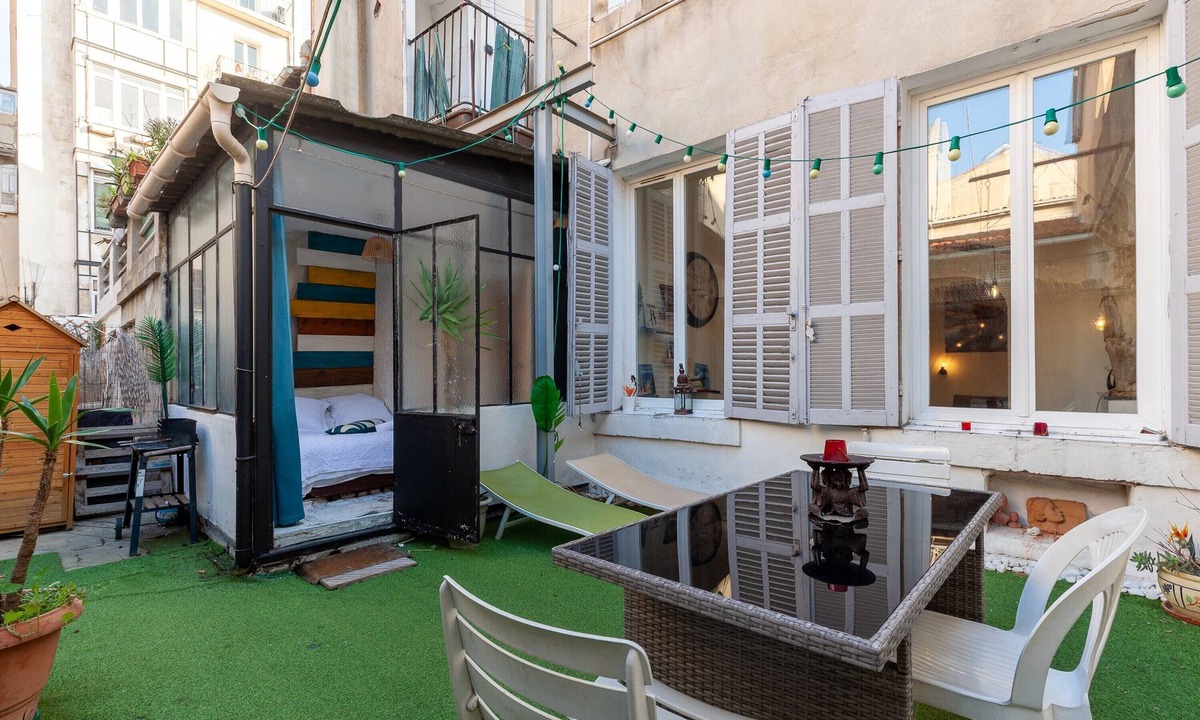 Notre-Dame du Mont Apartment | Apartment "Le Calme À La Plaine" with Private Terrace