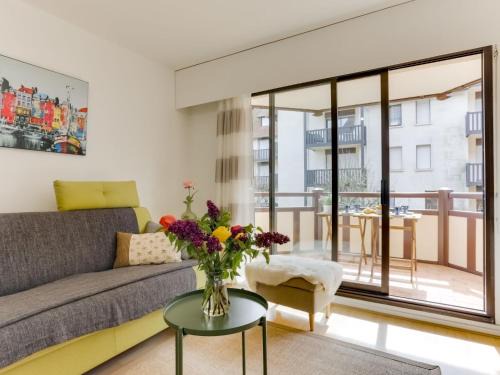 Tourgeville Apartment | Apartment Le Fairway-6 by Interhome