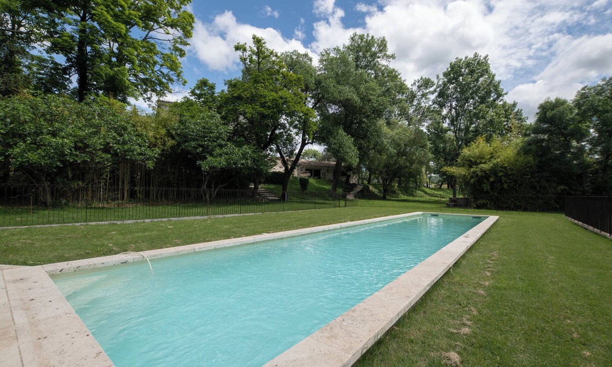 Saint-Germain Apartment | Apartment 'Le Frêne' with Shared Pool, Wi-Fi and Air Conditioning