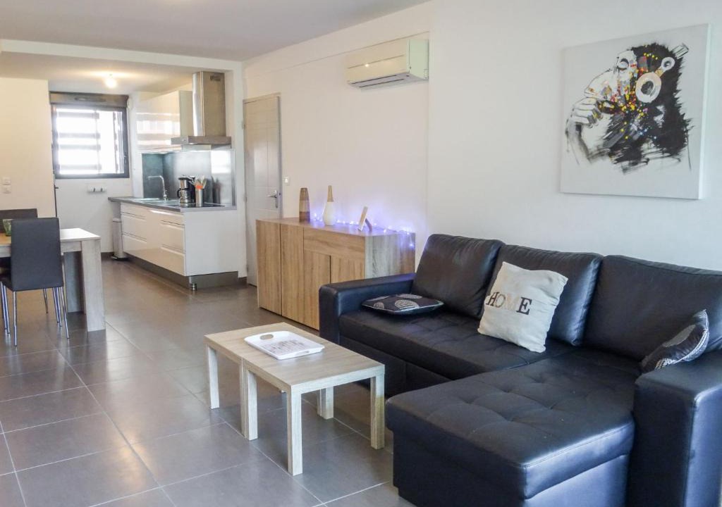 Saint-Cyprien Plage Apartment | Apartment Le Golf Clair-14 by Interhome