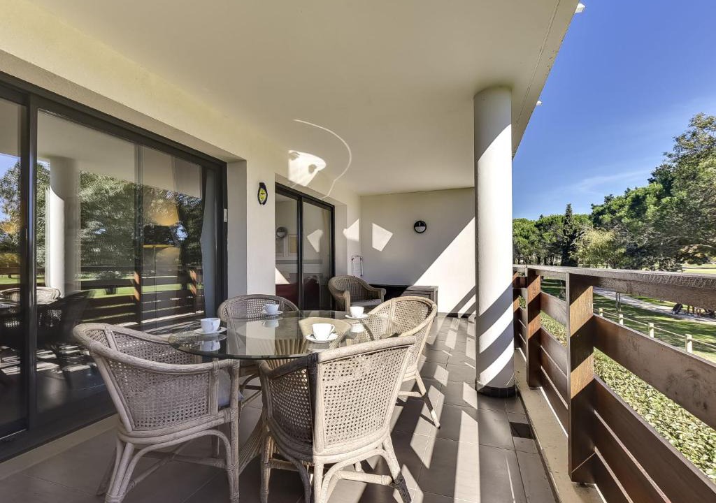 Saint-Cyprien Apartment | Apartment Le Golf Clair-16 by Interhome