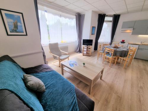 La Richardais Apartment | Apartment Le Petit Robinson-5 by Interhome