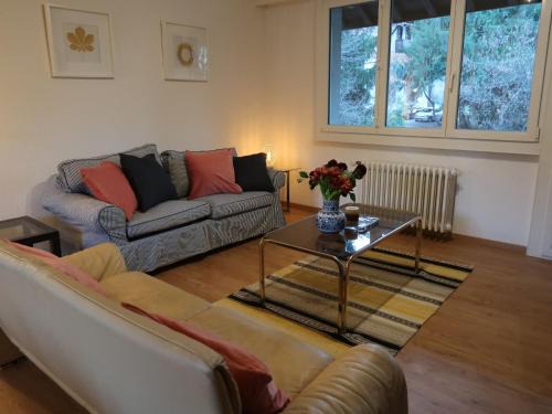 Les Posses-sur-Bex Apartment | Apartment Le Verger by Interhome