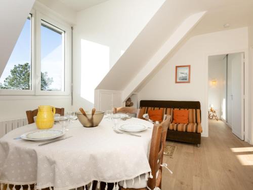 Lancieux Apartment | Apartment Les Ajoncs by Interhome