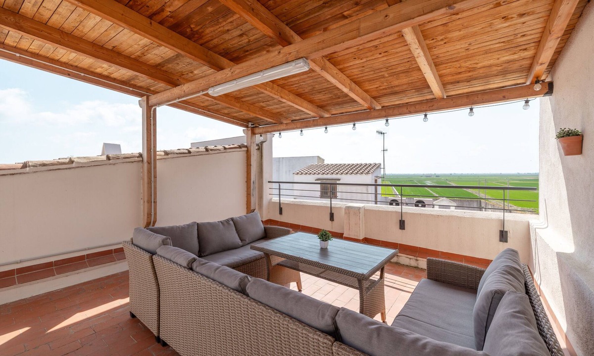 Camarles Apartment | Apartment 'Les Carolines' with Private Terrace, Wi-Fi and Air Conditioning