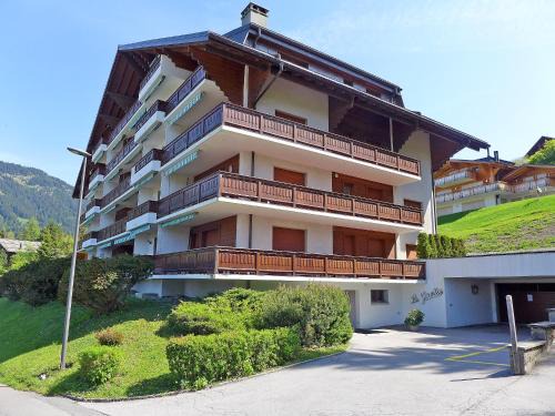 Villars-sur-Ollon Apartment | Apartment Les Girolles B15 by Interhome