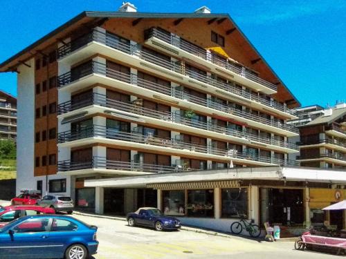 Saint-Pierre-de-Clages Apartment | Apartment Les Platanes I5 by Interhome