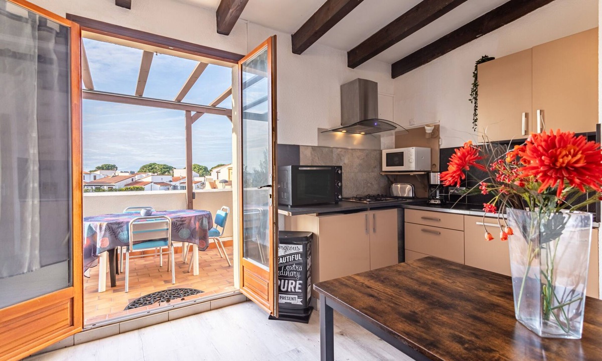 Port Leucate Apartment | Apartment 'Les Sablons' with Mountain View, Private Terrace and Air Conditioning
