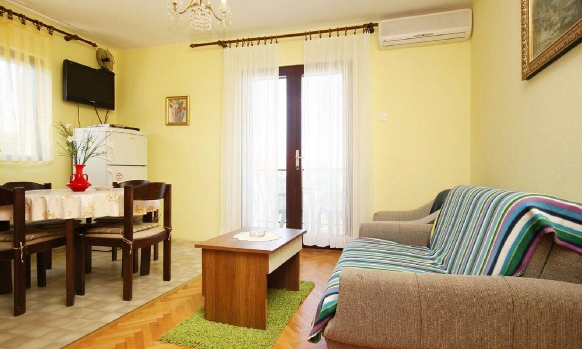 Loviste Apartment | Apartment Ljube (102801-A2) - Loviste