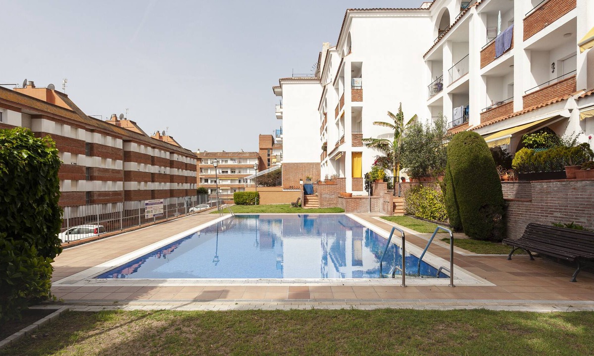 Lloret de Mar Apartment | Apartment "Los Fresnos" with Wifi & Pool
