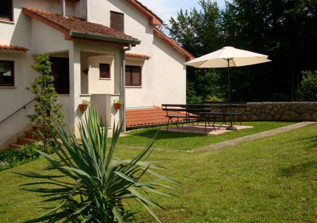 Zvonece Apartment | Apartment Luno