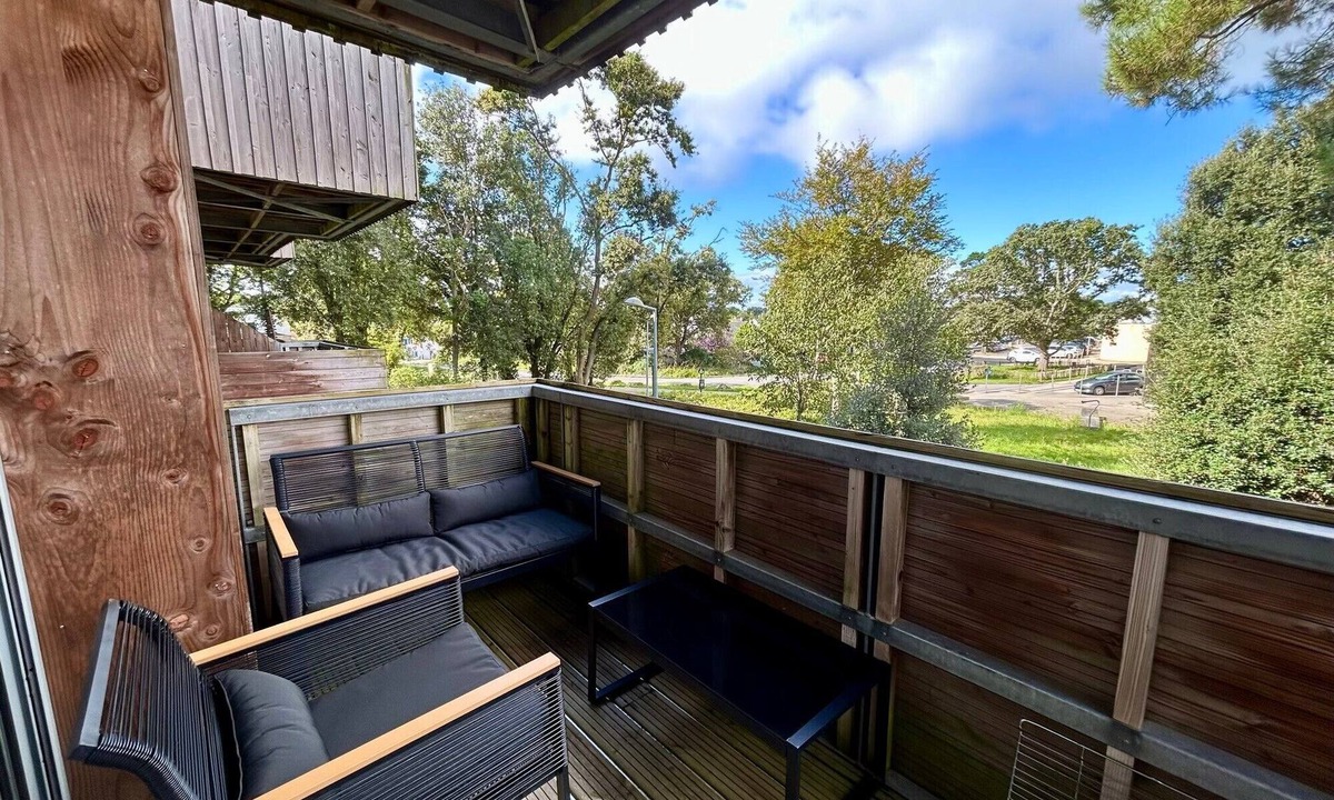 Saint-Marc-sur-Mer Apartment | Apartment 'Ma Mika - Appartement Proche Mer' with Balcony and Wi-Fi