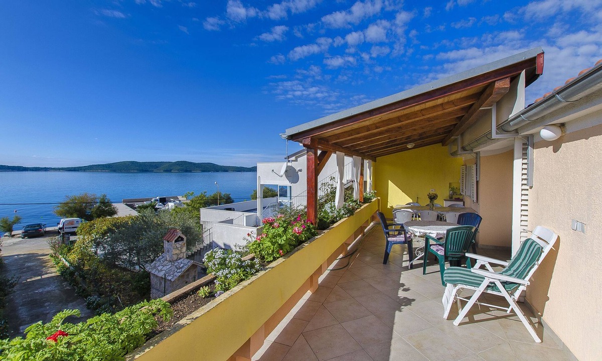 Brodarica Apartment | Apartment Marija (20151-A1) - Brodarica
