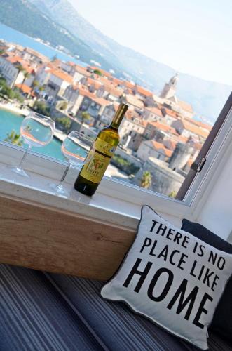 Cove Tri Zala (Zrnovo) Apartment | Apartment Marina