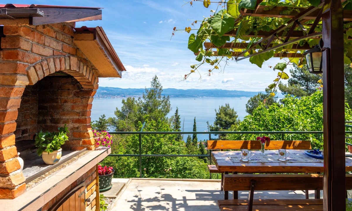 Liganj Apartment | Apartment Milena 2 Opatija by Villas Guide