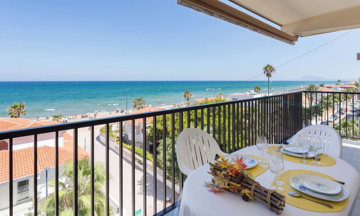 Miramar Apartment | Apartment 'Miramar' with Balcony
