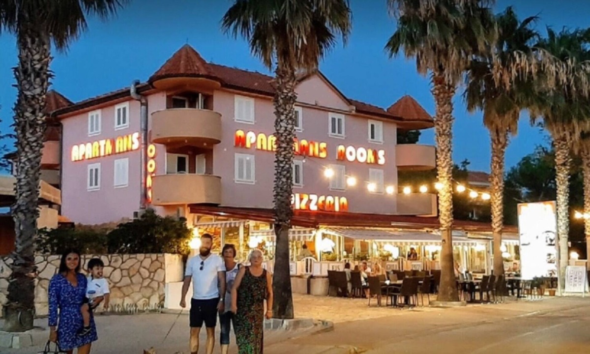 Vir Apartment | Apartment Monika - 10m from sea: SA22(2+1) - Vir, Zadar riviera, Croatia