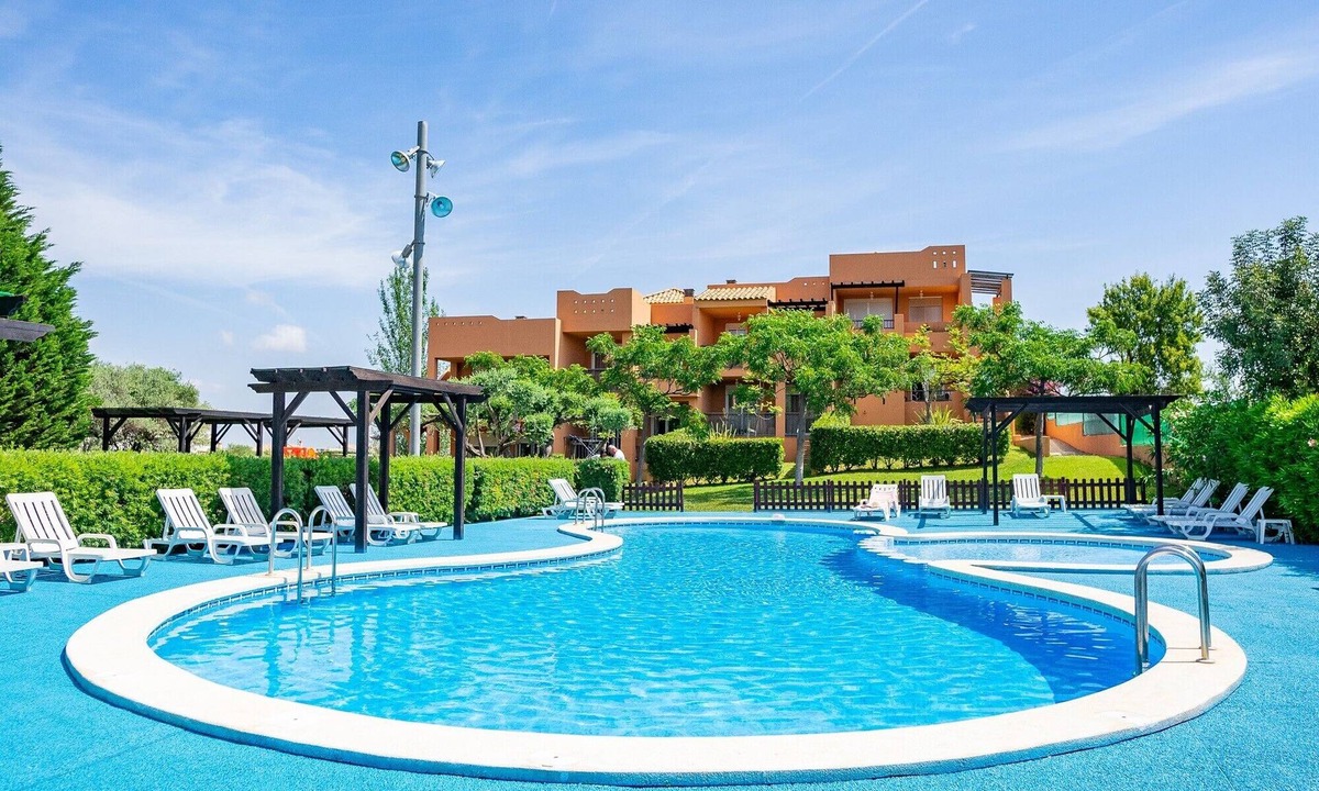 Peniscola Apartment | Apartment 'Montemar Natura Resort' with Shared Pool, Wi-Fi and Air Conditioning