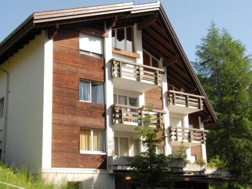 Murren Apartment | Apartment Myrrena 6-Bett-Wohnung by Interhome
