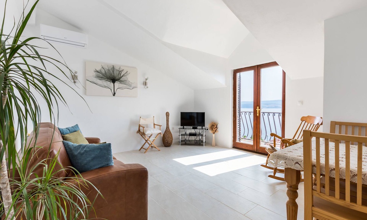 Ruskamen Apartment | Apartment Nadia (65571-A1) - Lokva Rogoznica