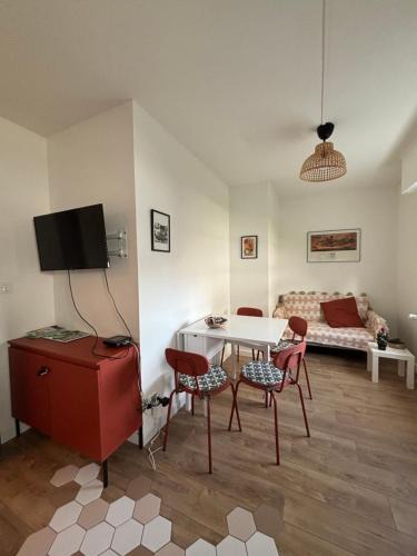 Eraudiere-Renaudiere Apartment | Apartment Nantes Erdre - 3 bedrooms, Parc des Expositions