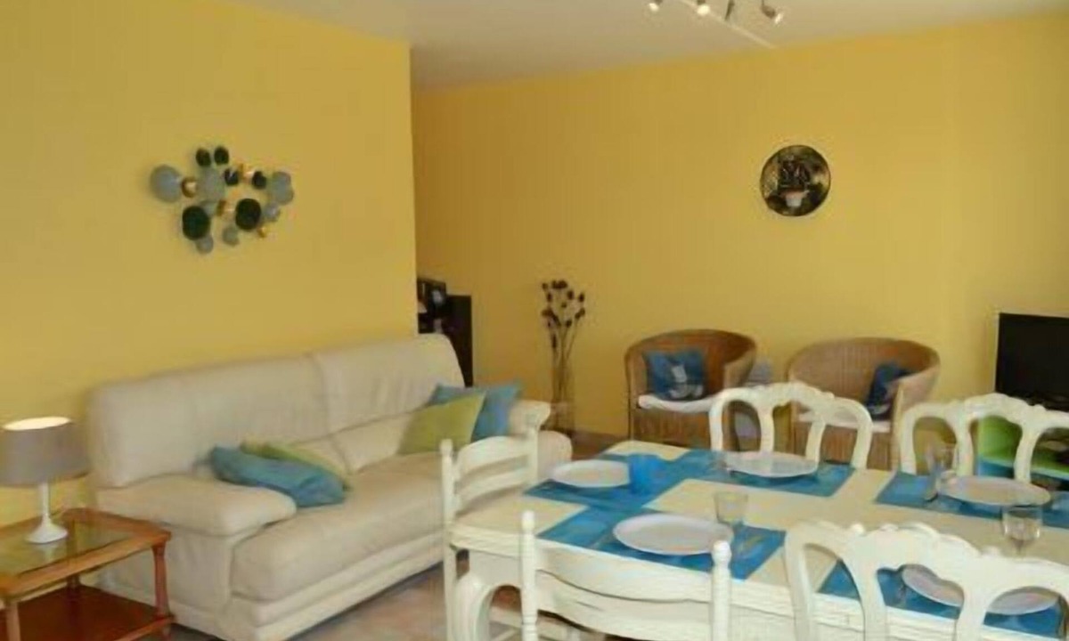 Saint-Papoul House | Apartment near Carcassonne and Castelnaudary with heated pool, parking