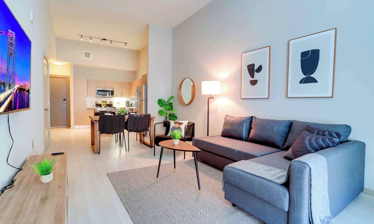 Aurora Highlands Apartment | Apartment Near Metro + Fitness Center