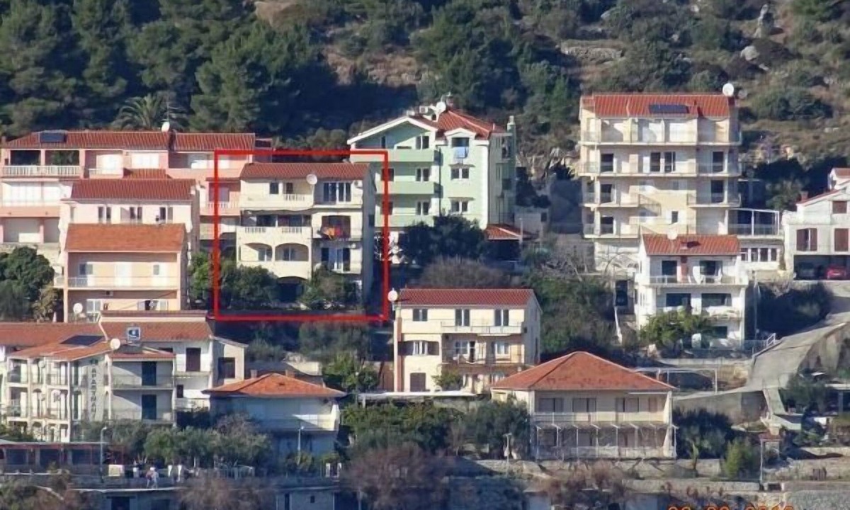 Seget Donji Apartment | Apartment near the beach with a large terrace